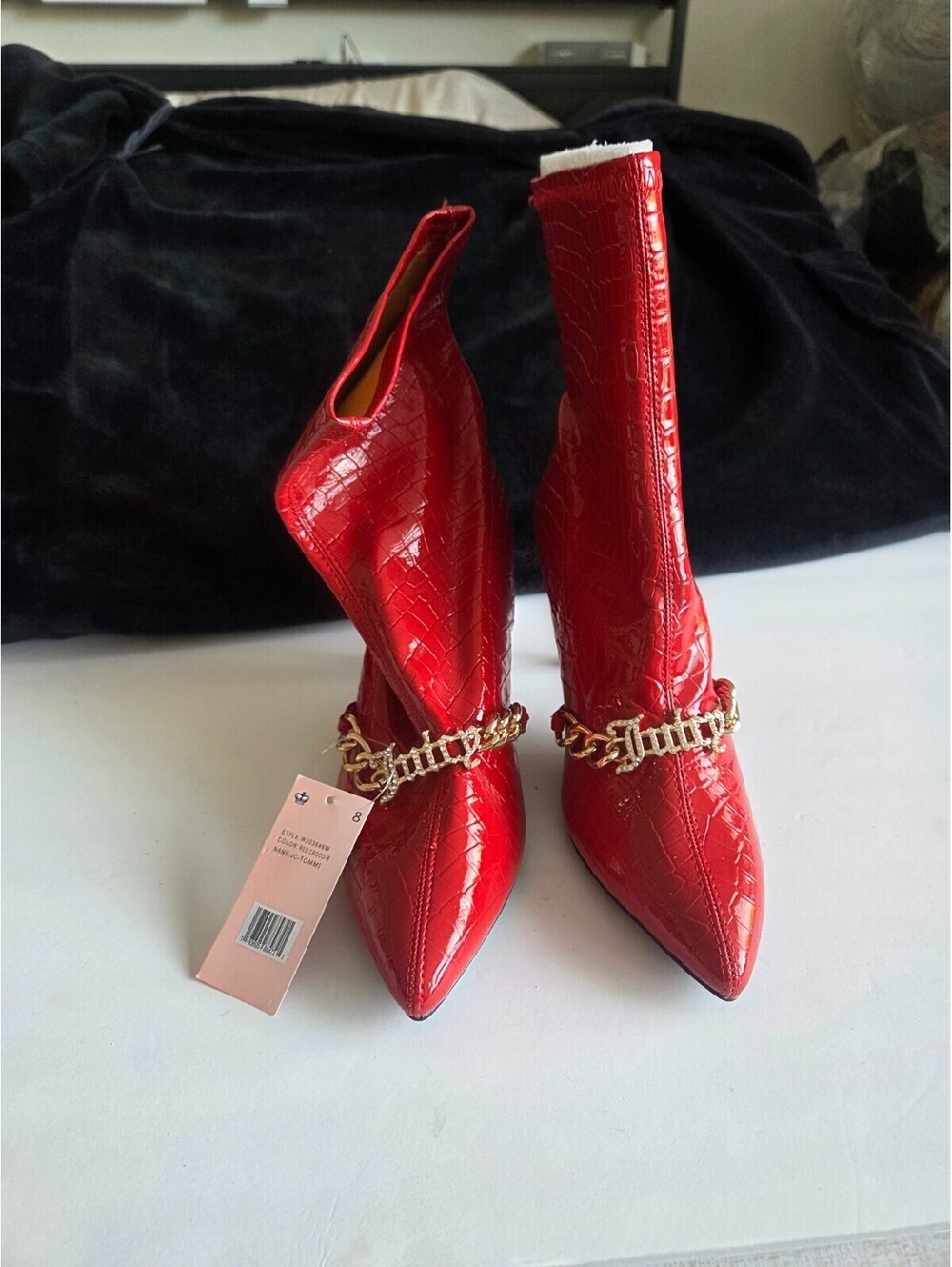 Juicy Couture Tommi Women's Size 8 Red Snakeskin Pointed Toe Ankle Boots KHD721